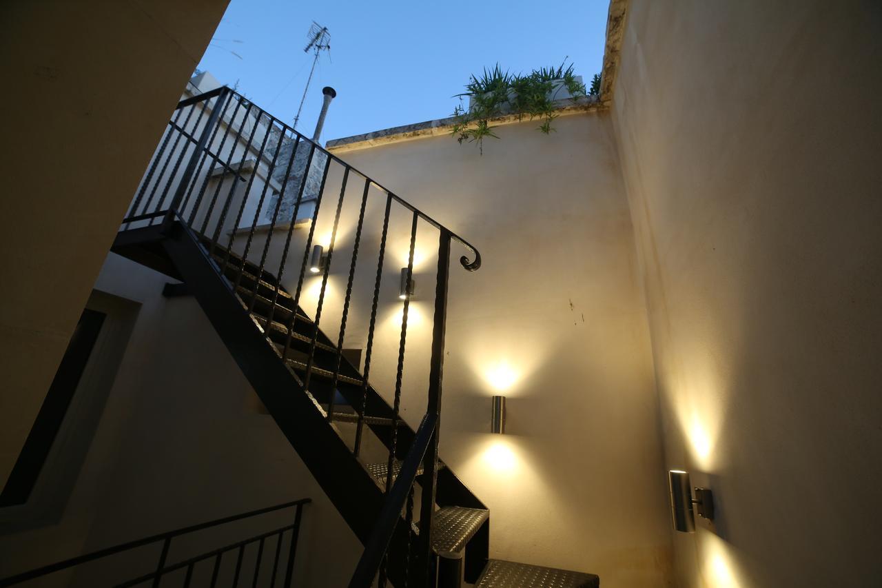 Bed and Breakfast La Loggia Dei Rayno à Lecce Extérieur photo